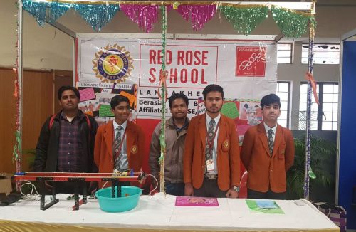 Robology-Indian-Robotics-Academy-Home-Banners--Robotics-Laboratory-Lab-with-Students-13